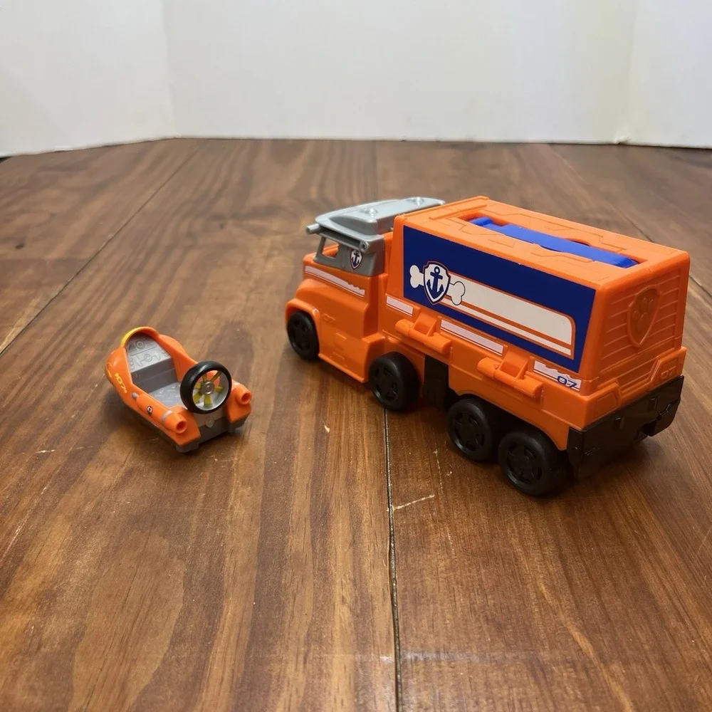 PAW Patrol, Big Truck Pup's Zuma Transforming Toy Trucks with Collectible Action